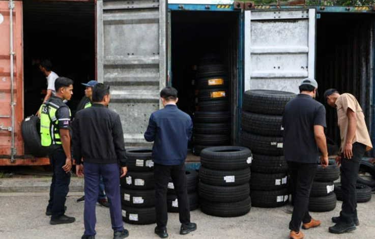 轮胎走私坑国3.5亿!反贪会突袭莎阿南仓库揭假标签!